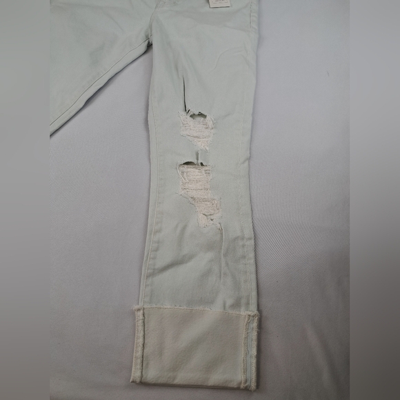 Current/Elliott Relaxed Cuffed Boyfriend Fit Jeans Light Blue Size 27 NWT - Picture 6 of 16